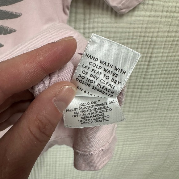 Daydreamer Prince World Tour Weekend Tee pink purple pastel women's size small - Picture 5 of 8